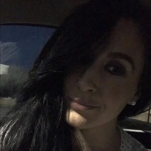 Meet your Posher, Felicia